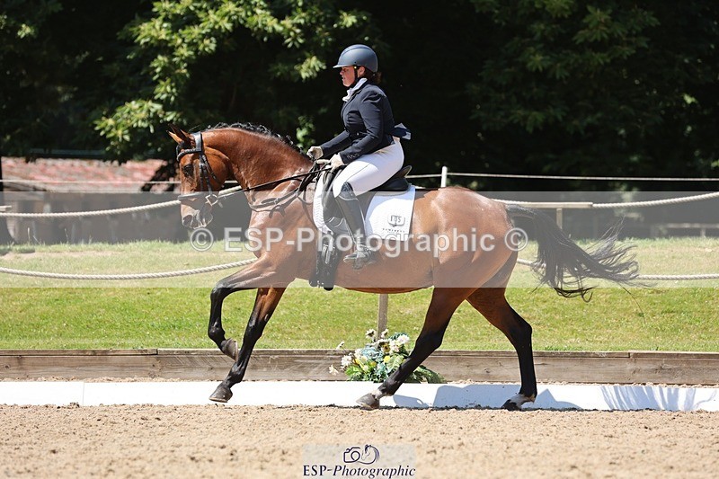 240719-124129-01777 - 105-Carly_Moore-Taylors_Park_De'_Debutant