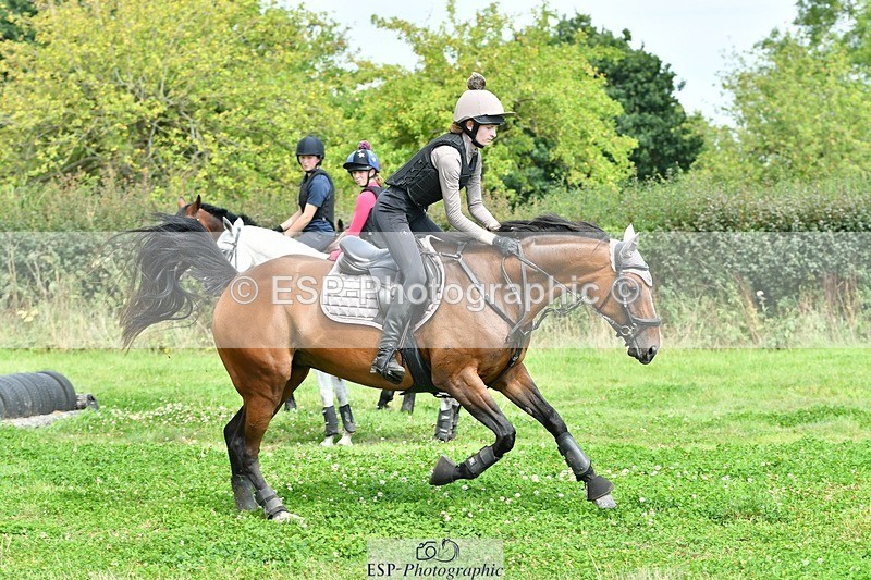 230817-140155-01120 - Theo's 1st Group - XC