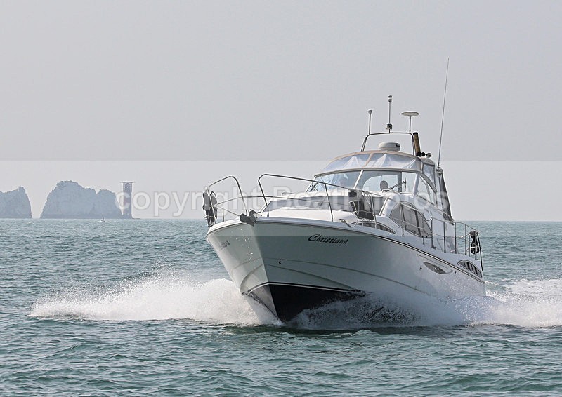 130826 CHRISTIANA BROOM 39 WT7A1971 - Flybridge Cruisers