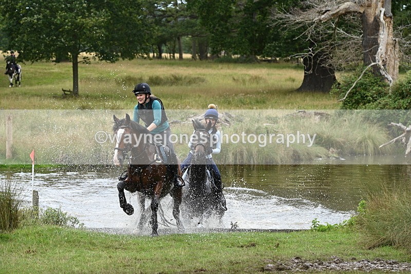 WJ7_3905 - Time at Water 12:52 to 13:22