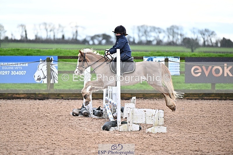 260208-130715-01279 - Cls 18 Clear Round 50cm