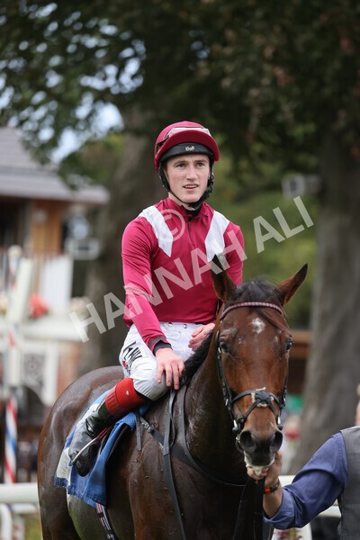 yr24092021r5-35 - Race 5 3.50pm William Hill Leading On Course Bookmaker Stakes