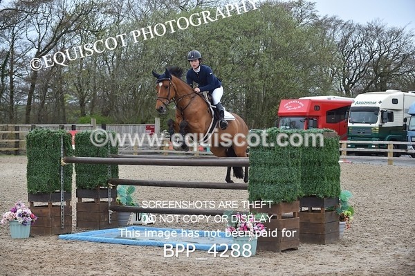 BPP_4288 - CLASS 10 RHS Foxhunter Championship Qualifier