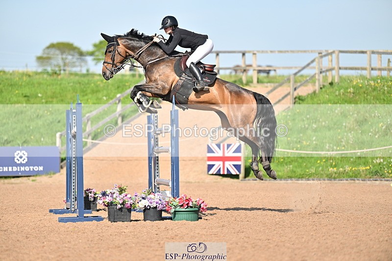 240510A-170352-09367 - Cls 24 National 1.40m Open