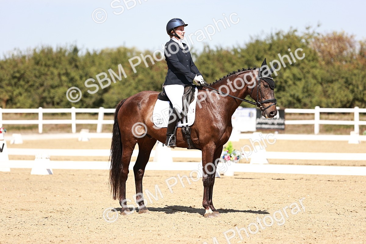 SBM_004943 - Class 12 - Novice 5 - 12.02-12.44