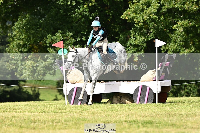 240825X-101317-31022 - 70cm XC 10.00 to 11.00