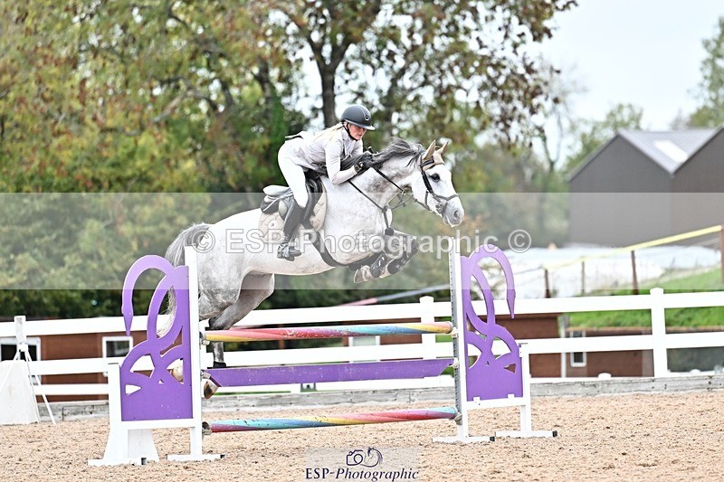 251015-131803-00533 - Cls 4 Newcomers and 1.10m Open