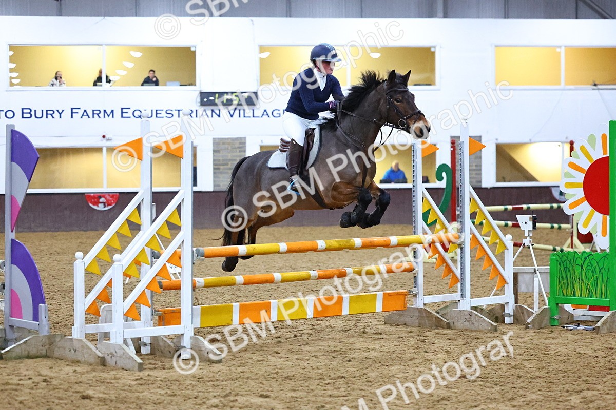 SBM_002595 - Class 6 - Holly & Ivy Stakes - 90cm