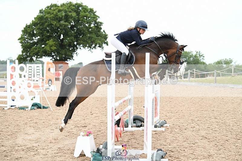 250807-110830-00483 - 90cm Round 1