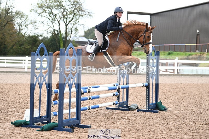 241023A-105932-00438 - Cls 1 British Novice and 90cm Open