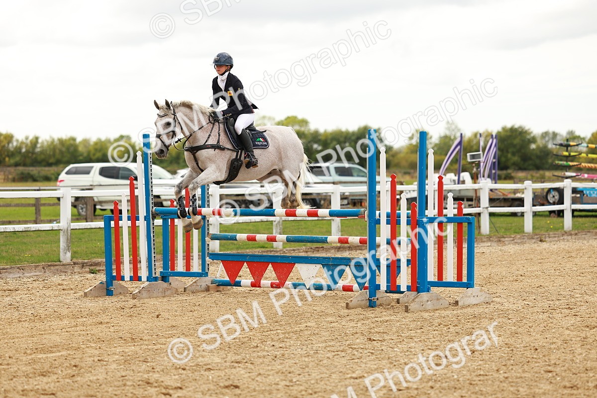 SBM_001540 - Class 4 - Senior Newcomers - 1.10m