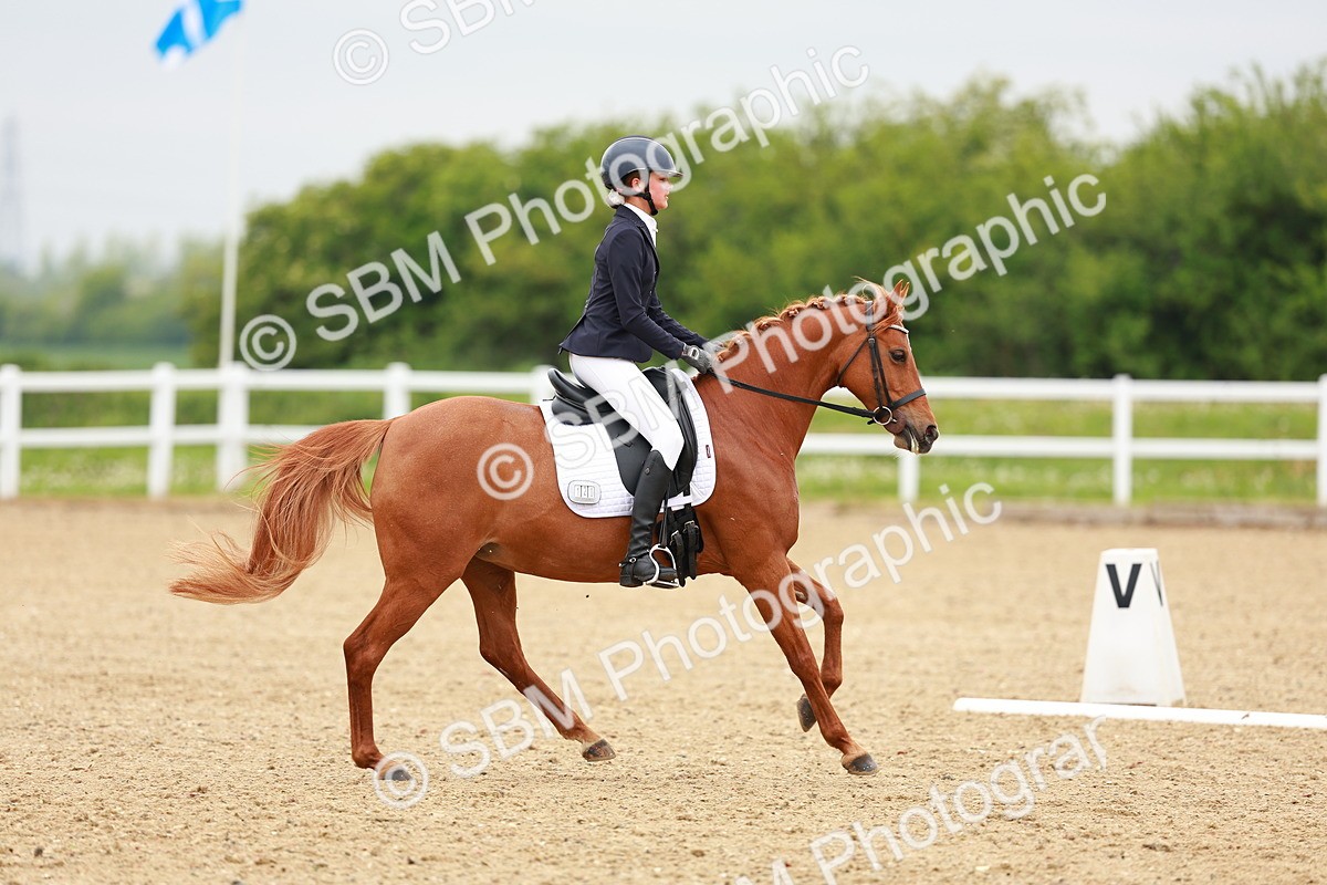 SBM_005228 - Class 16 - Novice 6