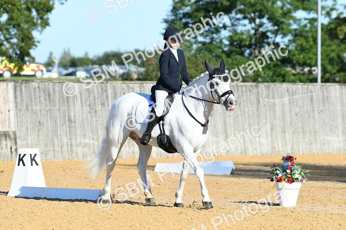 SBM_16111 - D4 - Small Tour Championship - Intro B