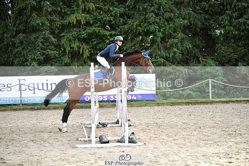 251004A-164329-02189 - Classes 10 & 11 80cm