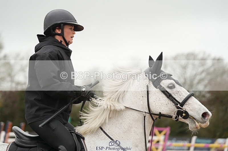 251109-114615-03627 - Cls 20 Newcomers and 1.10m Open