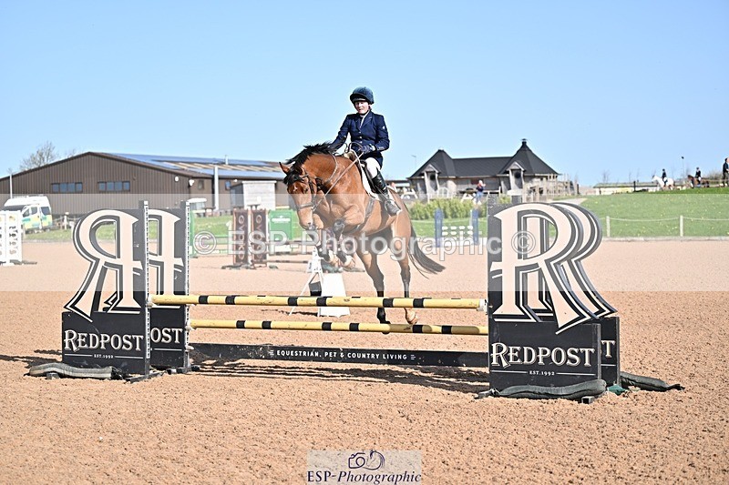 260408-101018-00092 - Cls 2 British Novice and 90cm