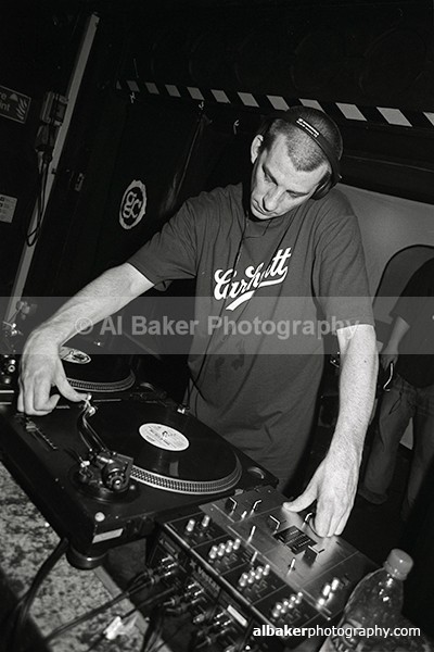 20 - Friends-&-Family @ the-roadhouse 02.10.04