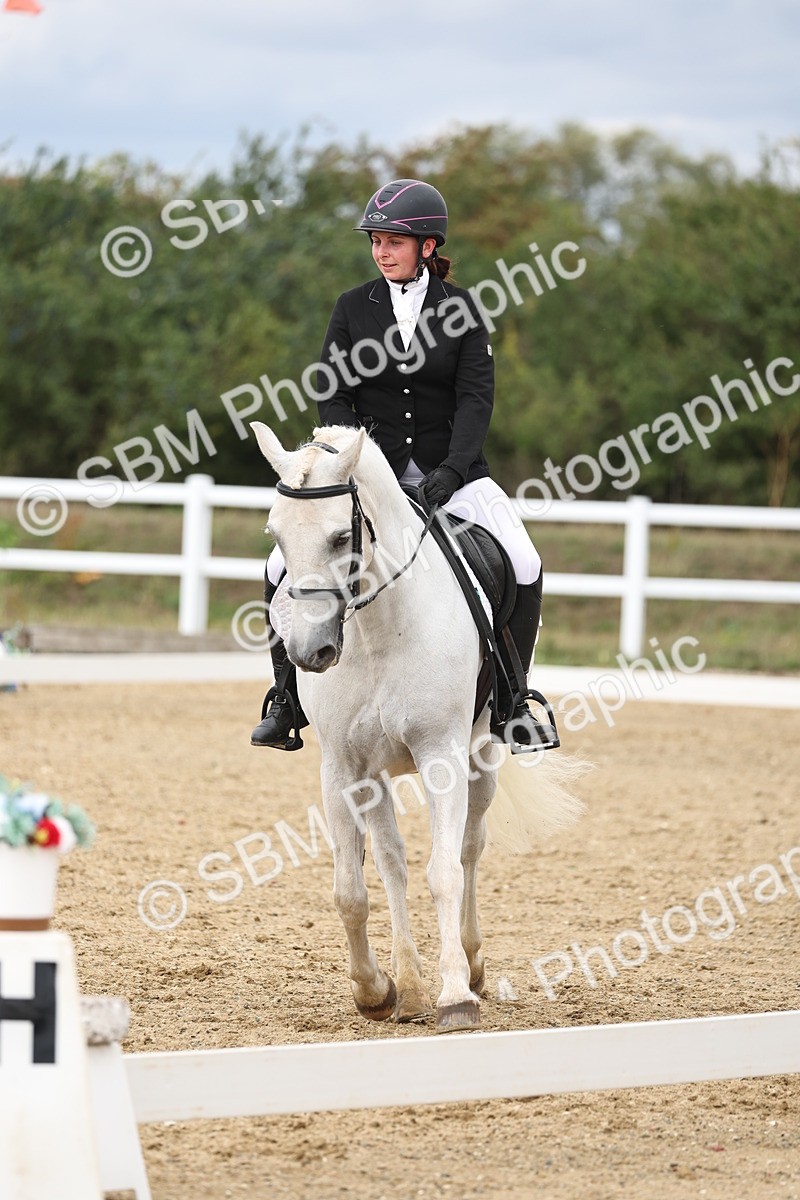 SBM_003747 - Class 8 - Novice 3 Champs