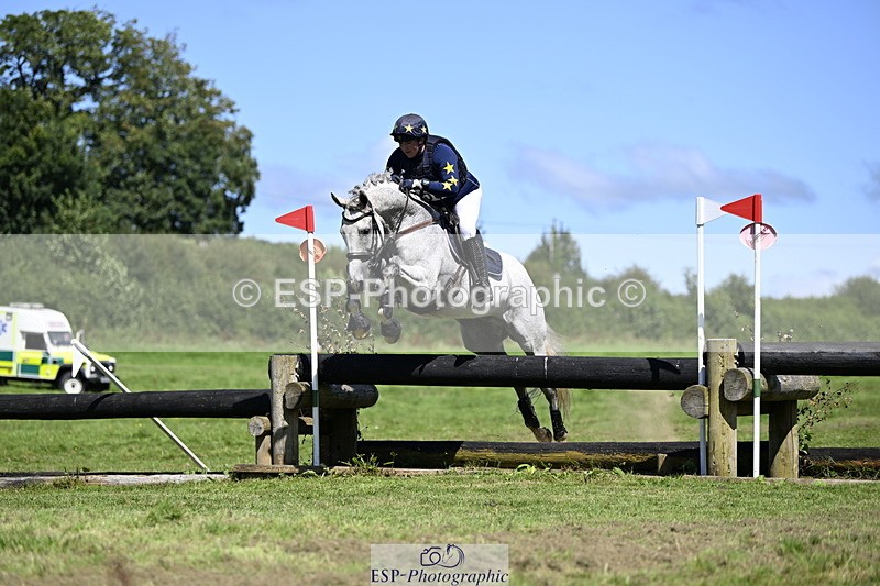 240811A-135928-04413 - 158-