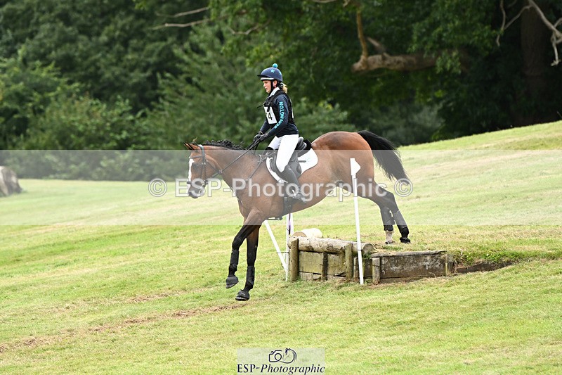 240825X-163604-37313 - 80cm XC 16.30 to 17.30