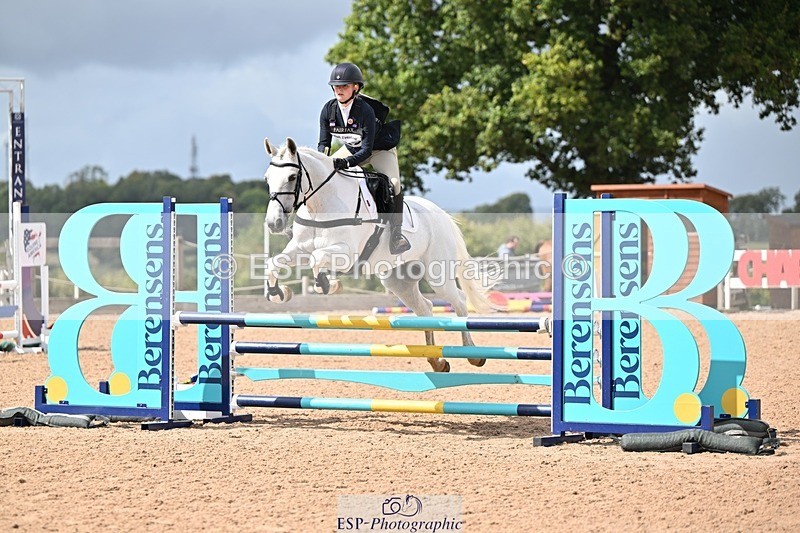 250831-132818-09936 - O-709-Cecilia.Behagg