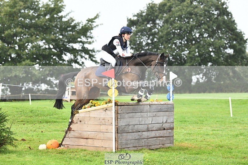 231020-101622-05885 - 007-JEWEL-Charlotte.Cooke-XC