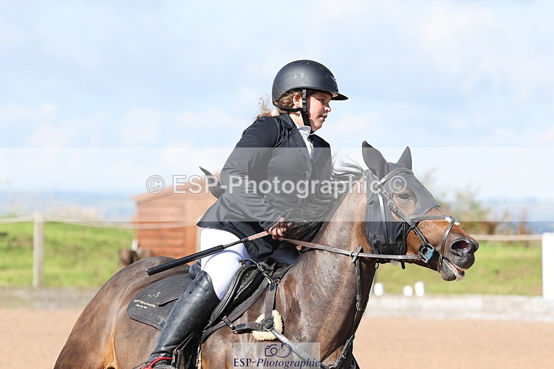 240714A-092807-01588 - Cls 1&2 128cm 10yrs & 70cm Open