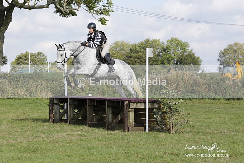  WWHT 171021 3245 - Intermediate (0.90m)  17/10/21