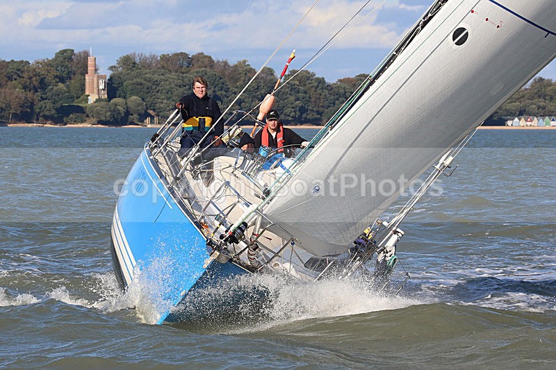 141025 CHANGE OF COURSE GBR9070 WT7A9569 - Sailboats - monohull