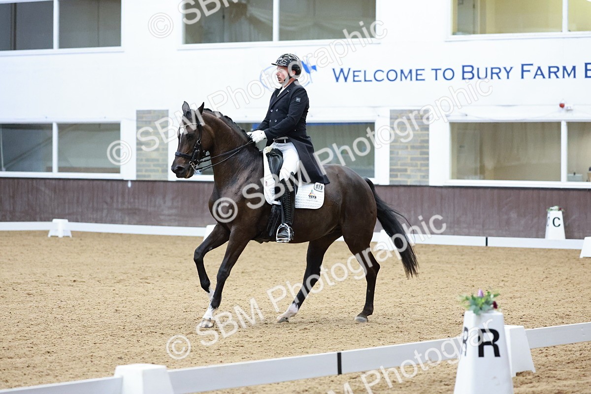 SBM_016663 - Class 5 - FEI INT II - 17.24-18.20