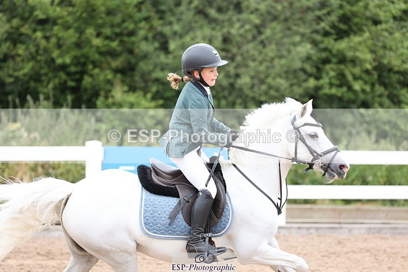 240630A-180322-16281 - Cls 28 Stepping Stones 128cm + 138cm