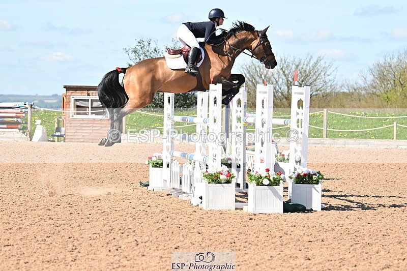 240418A-113600-02625 - Cls 5, 2 Star Medium Tour 1.35m