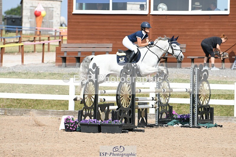 250725-162229-03895 - Cls 10 1.05m Amateur Quali