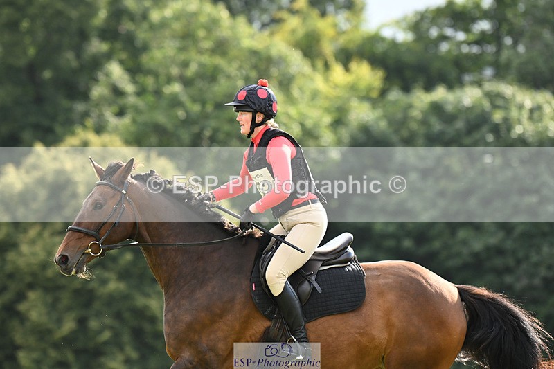 240825X-170947-37426 - 80cm XC 16.30 to 17.30