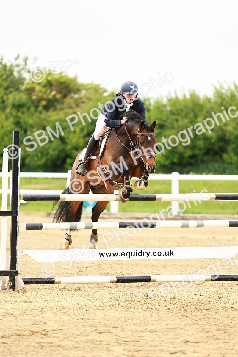 SBM_001055 - Class 5 - Senior Foxhunters - 1.20m