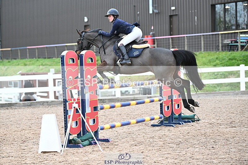 231118A-135942-03239 - Cls 9 Foxhunter & 1.10m Open