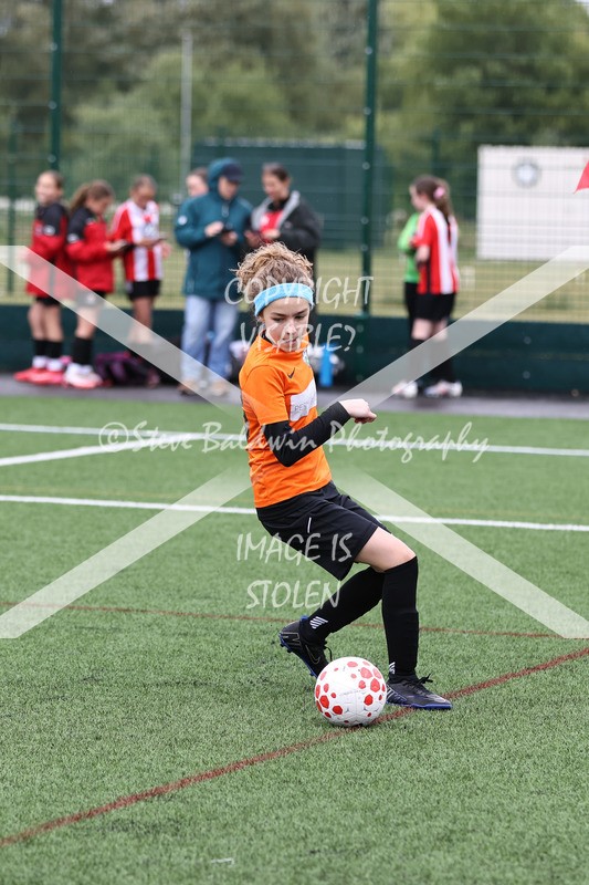 1DX32110 - Sat 6th U12 Girls