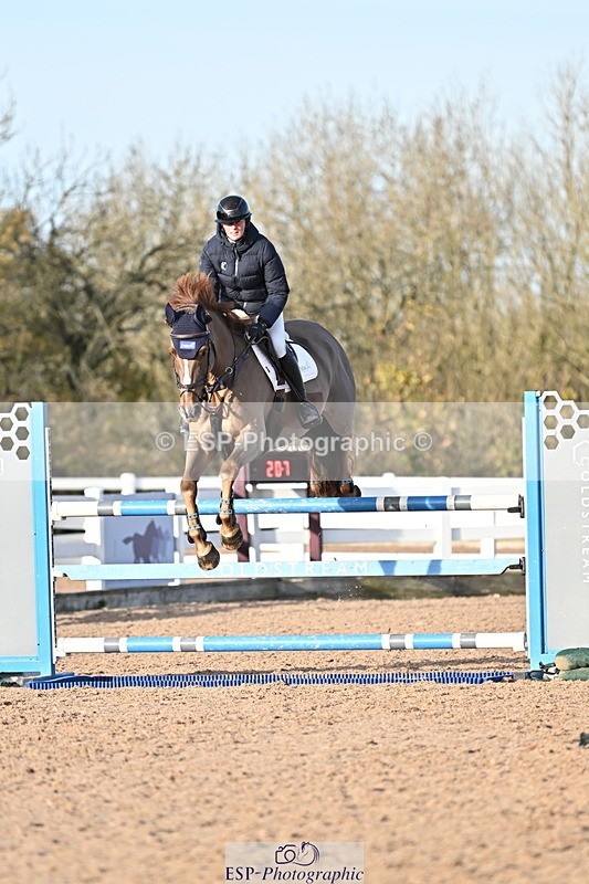 241113A-141456-00830 - Cls 05A&B Snr Fox & 1.20m Open