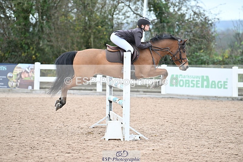 231119A-112356-05396 - Sun Cls 5 Newcomers & 1m Open