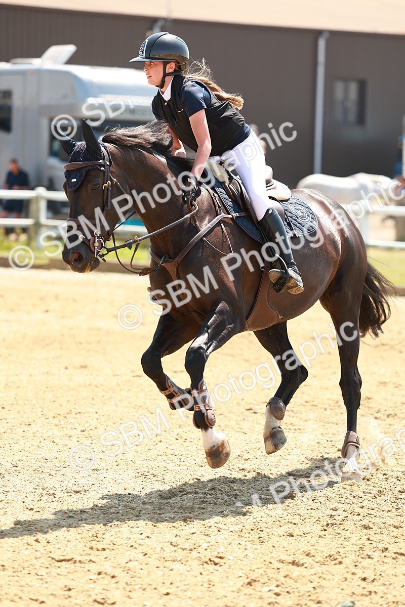 SBM_001380 - Class 4 - Senior Newcomers - 1.10m