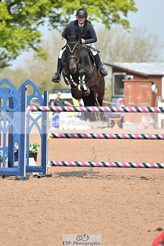 240512A-105340-17410 - Cls 48 National 1.30m Open