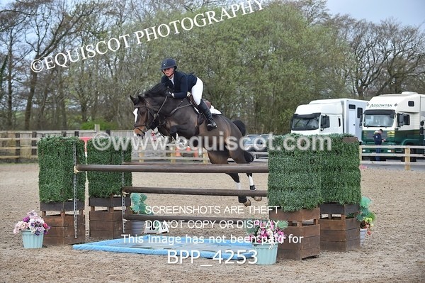 BPP_4253 - CLASS 10 RHS Foxhunter Championship Qualifier