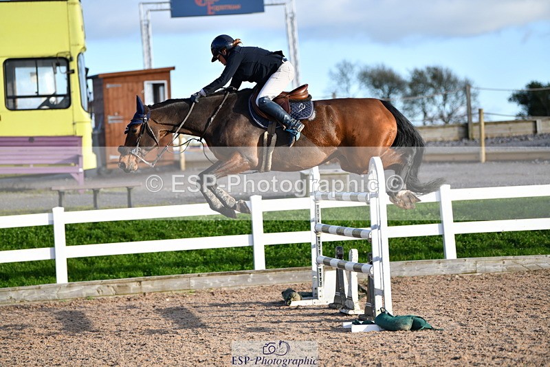 231110A-153733-01045 - Cls 7 National 1.30m Open