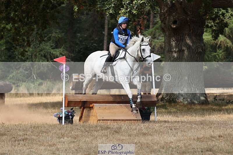 250824A-140006-38063 - 2121-Poppy.Rogers-Seacrests.Diamond