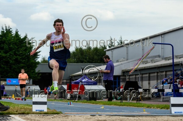 Sen25SUN-916967 - Field Male