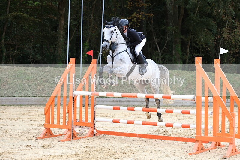 3E7A3172 - Class 8: Senior Newcomers/1.10m open