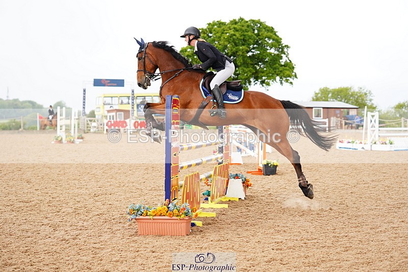 240526A-113010-07810 - Cls 26 Chard Equ 1.05m and 1.10m Grand Prix