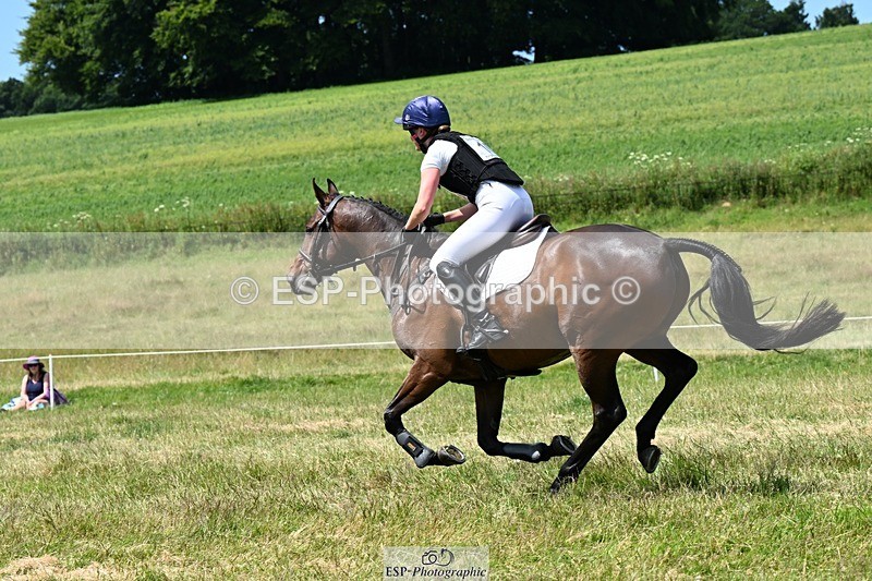 240629X-113528-0529 - 010-Georgie_Selley-VICARSTOWN_VICTOR