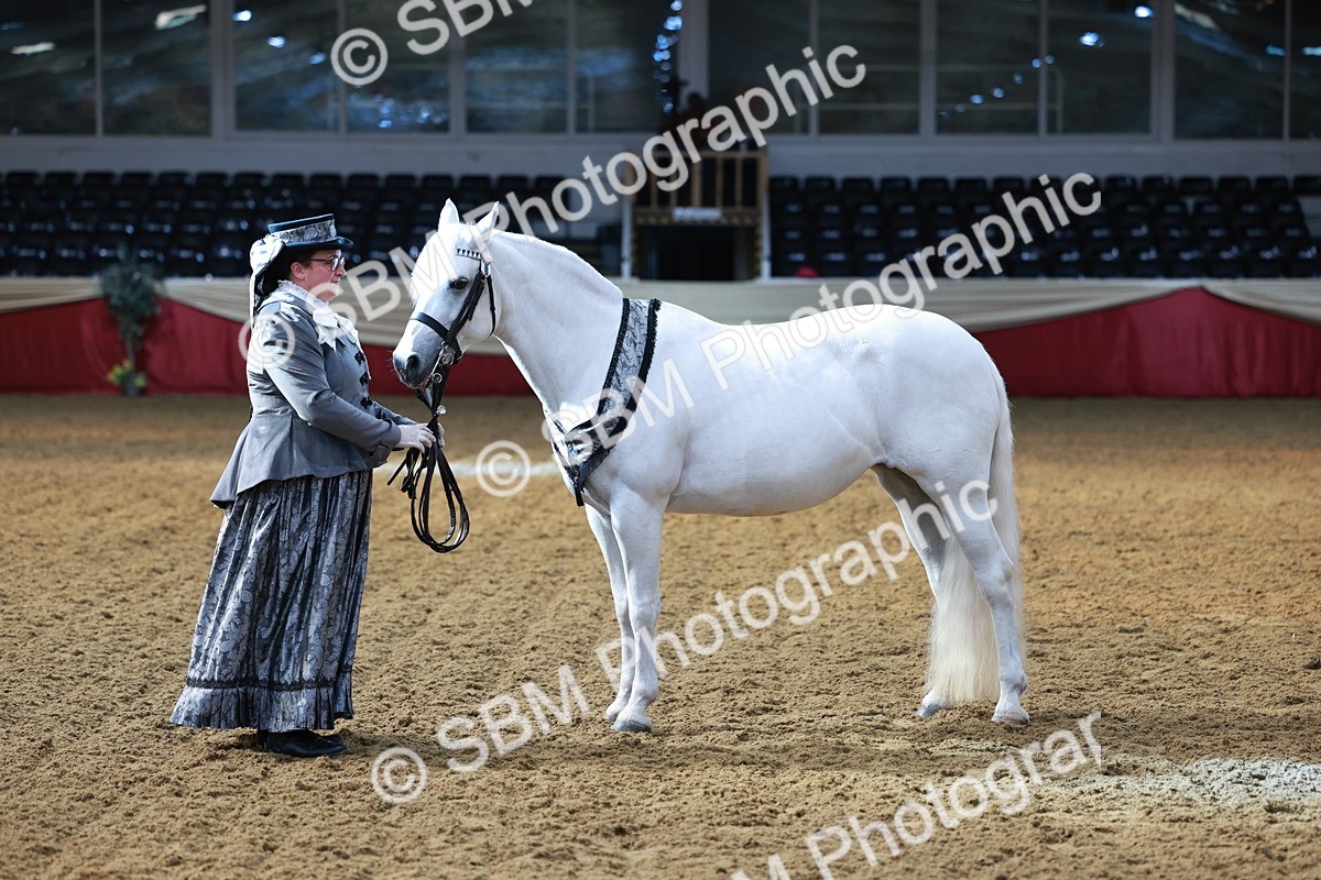 SBM_12068 - Class 103 - IH Costume