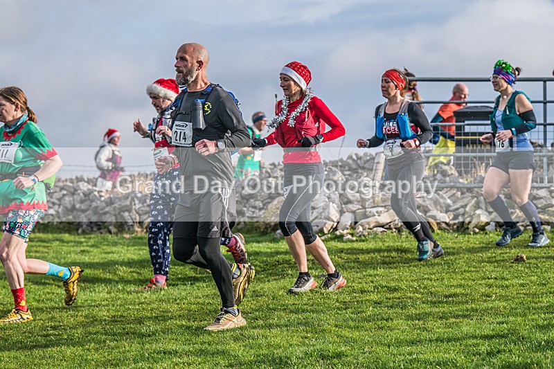 Litton-193 - Litton Christmas Cracker Fell Race (Limestone Series) Sunday 14th December 2025
